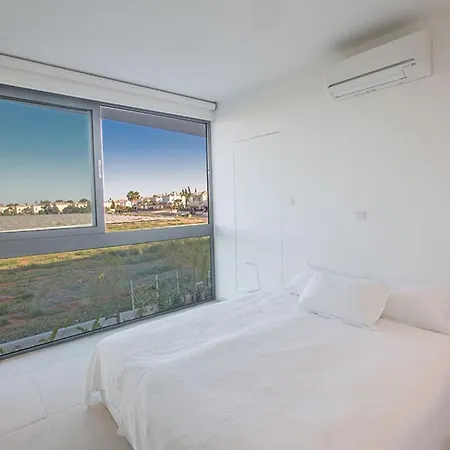 Villa Limni Enas - Luxury And Contemporary 3 Bedroom Kapparis With Sea View *