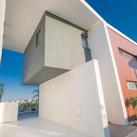 Villa Limni Enas - Luxury And Contemporary 3 Bedroom Kapparis With Sea View