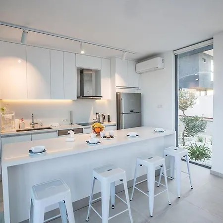 Limni Enas - Luxury And Contemporary 3 Bedroom Kapparis With Sea View *