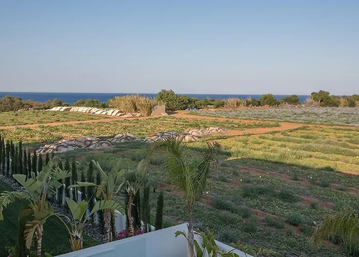 Limni Enas - Luxury And Contemporary 3 Bedroom Kapparis With Sea View パラリムニ